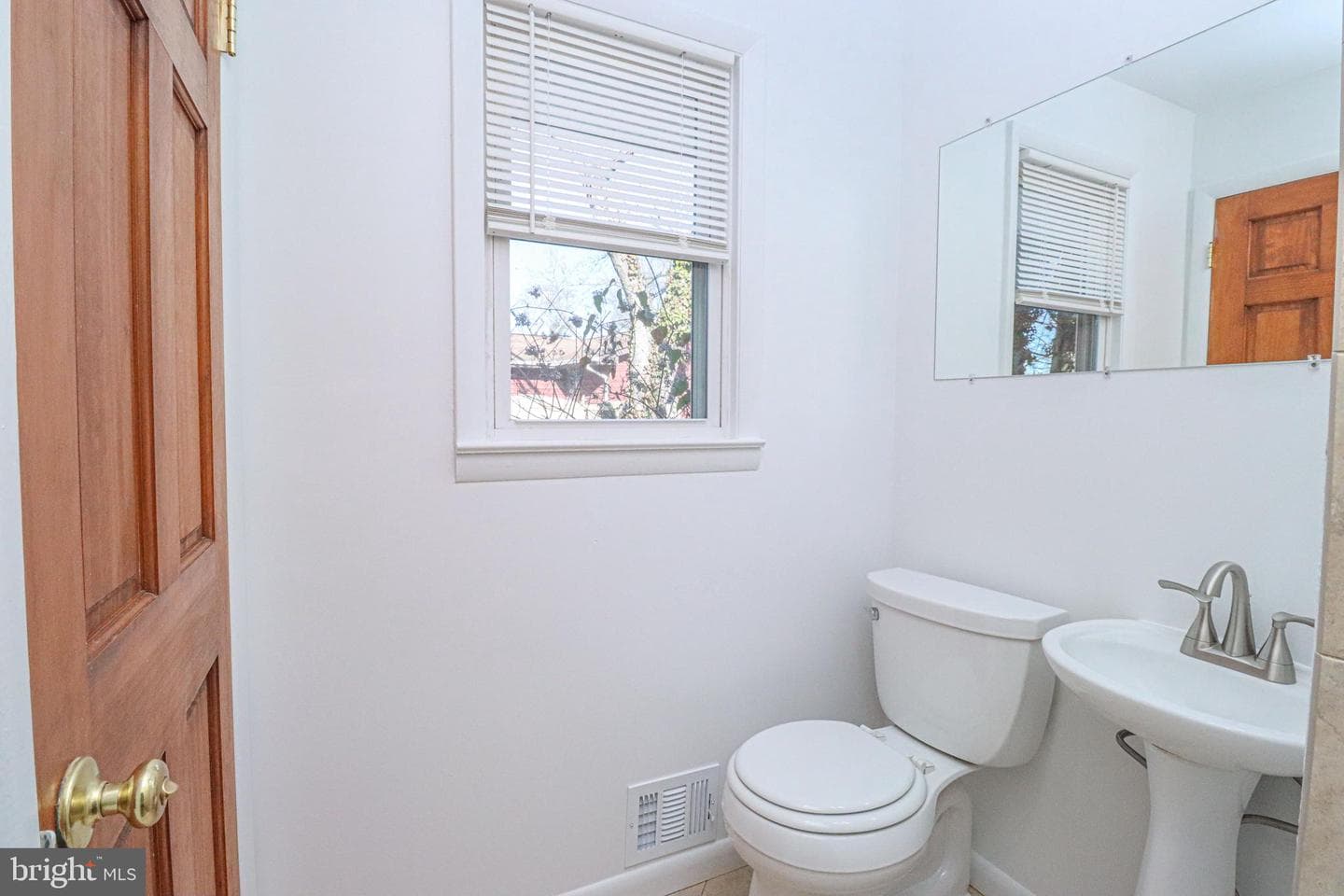 38 Redwood Road photo 23