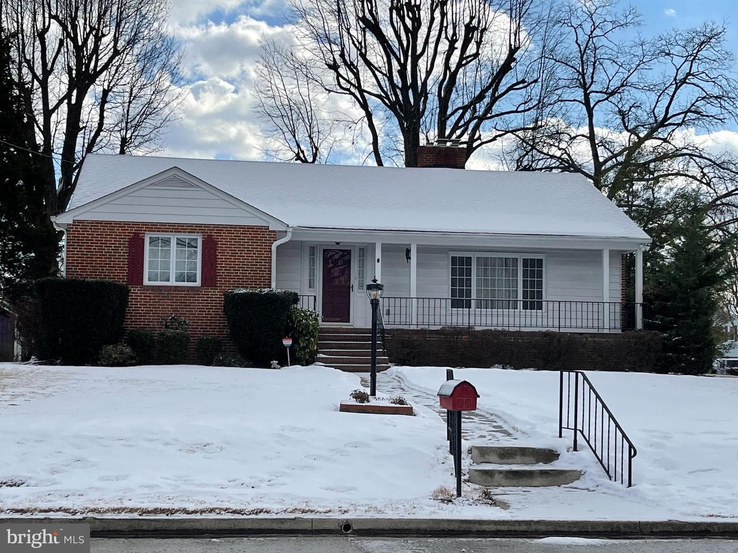 200 Phelps Avenue photo 28
