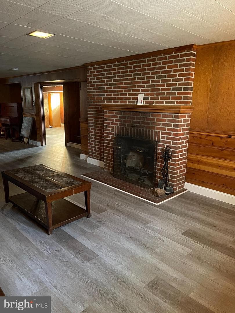200 Phelps Avenue photo 32