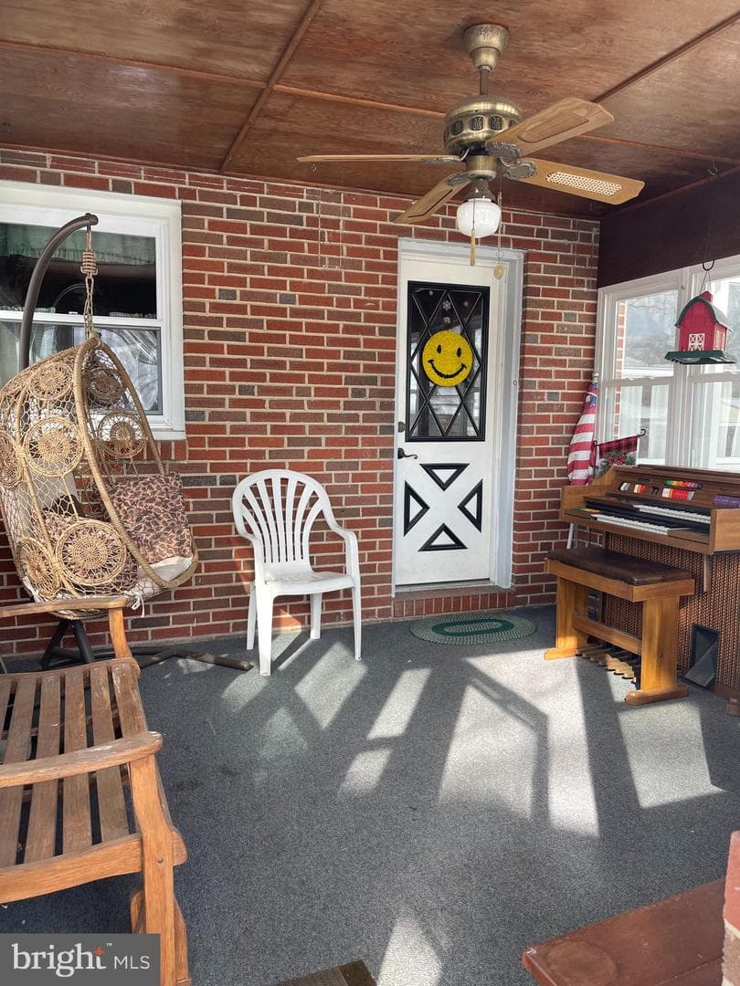 200 Phelps Avenue photo 6