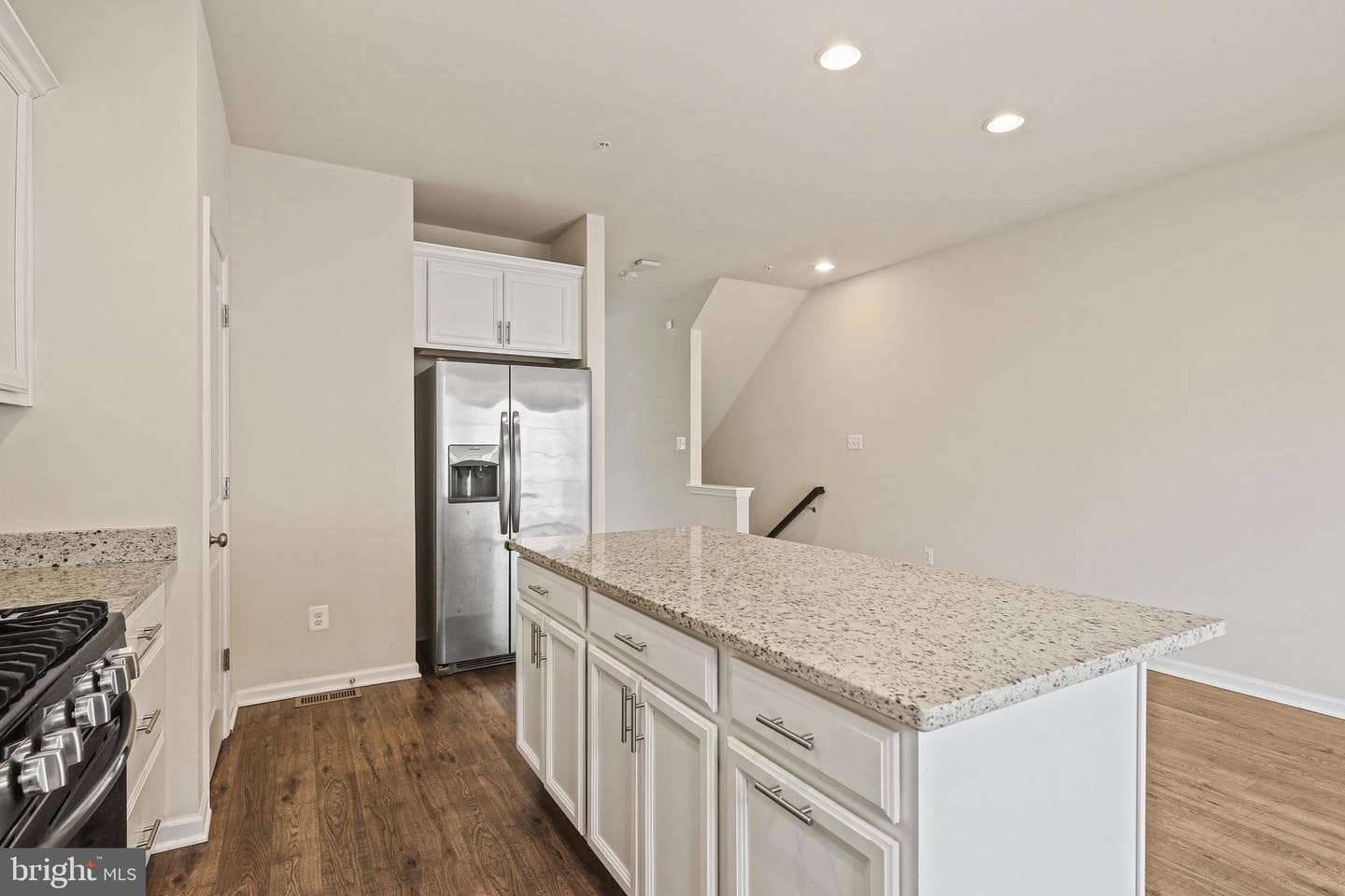 8337 Daydream Crescent photo 14