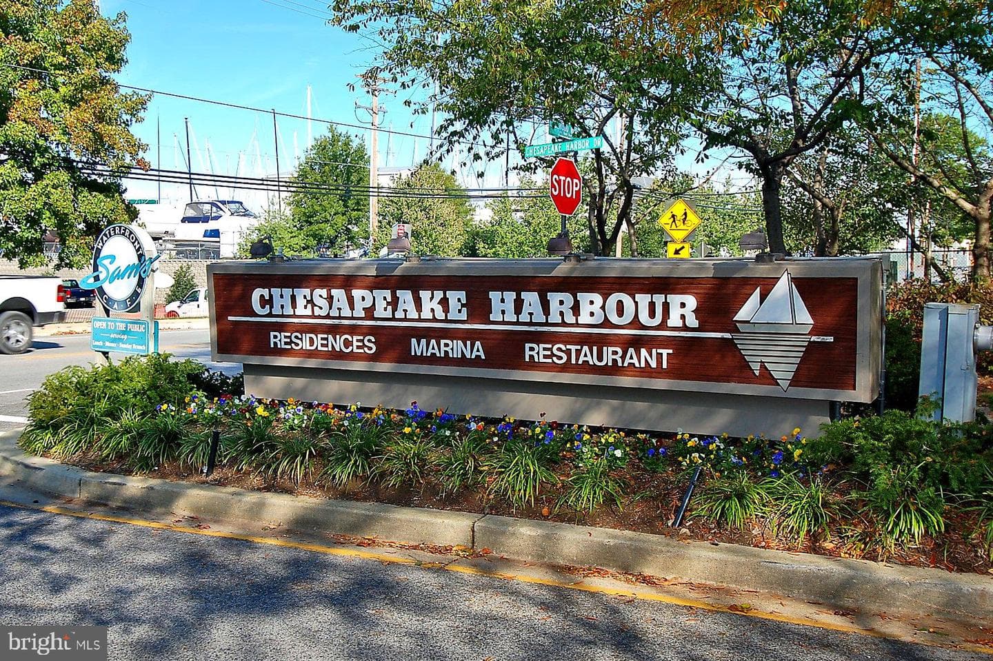 7028 Channel Village Court #101 photo 41