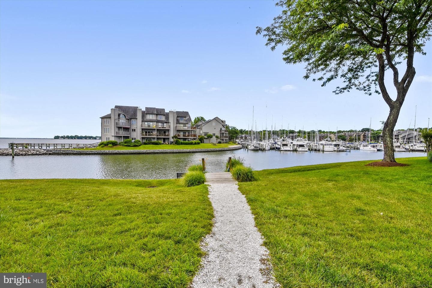7028 Channel Village Court #101 photo 56
