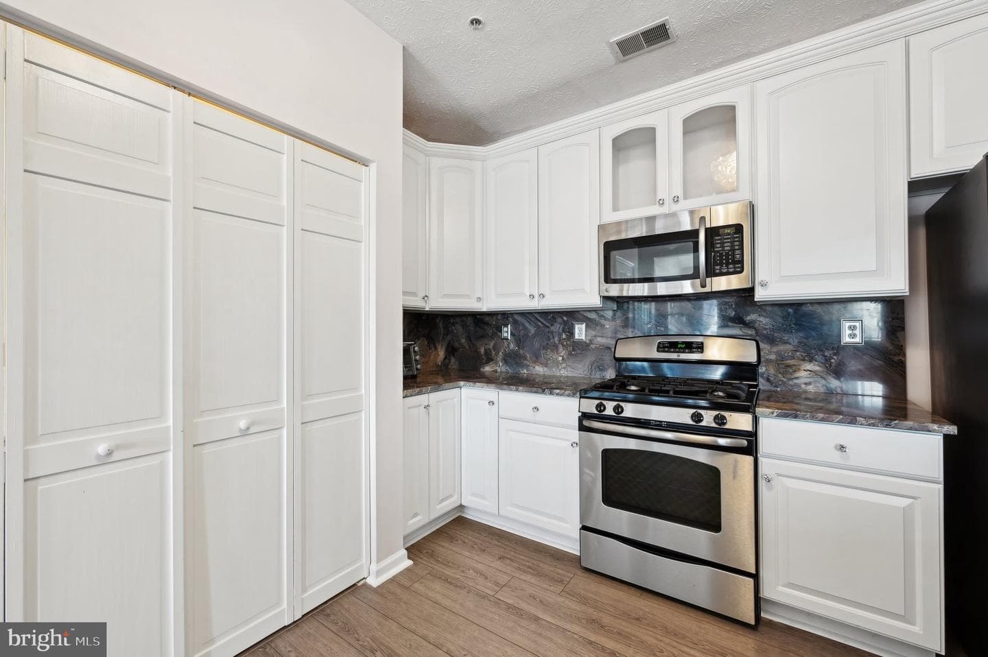 2494 Amber Orchard Court E #301 photo 16