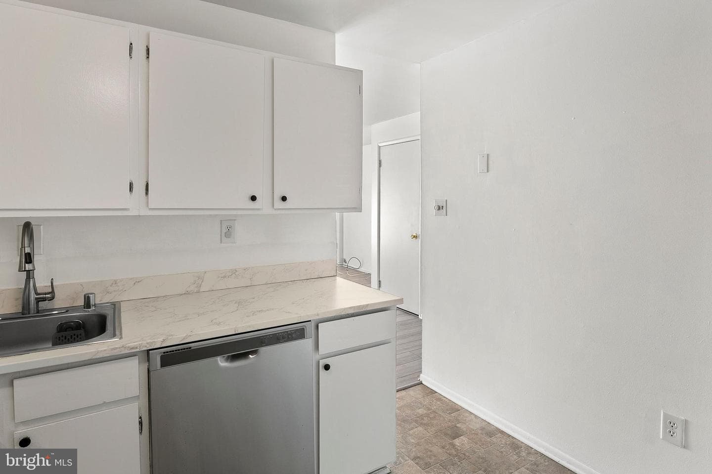 1619 Fendall Court photo 12