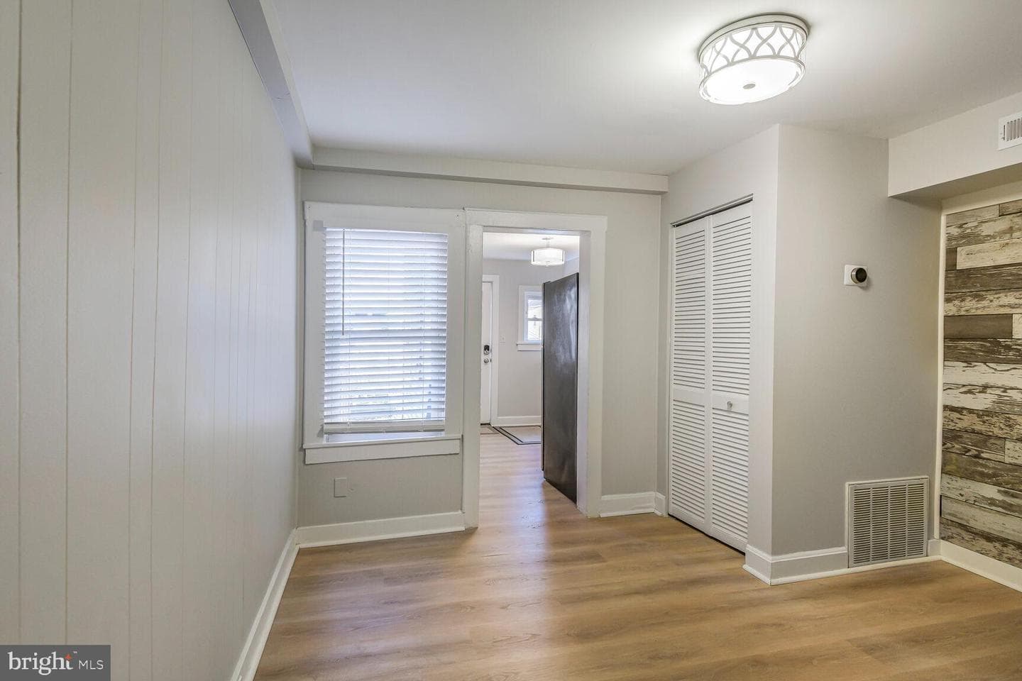 38 Pleasant Street photo 10