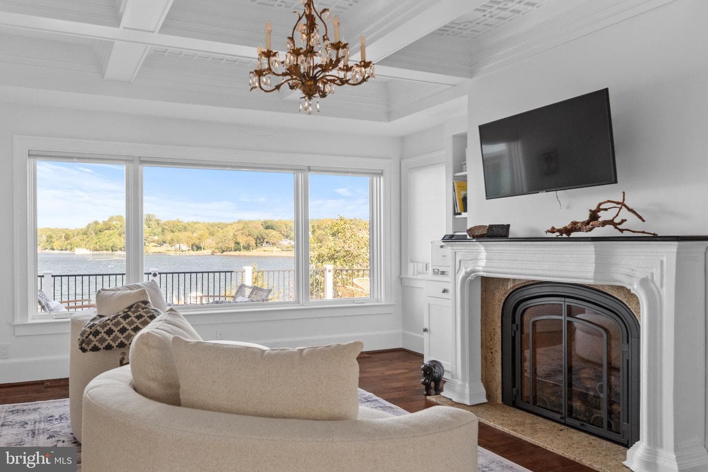 803 Coachway photo 42