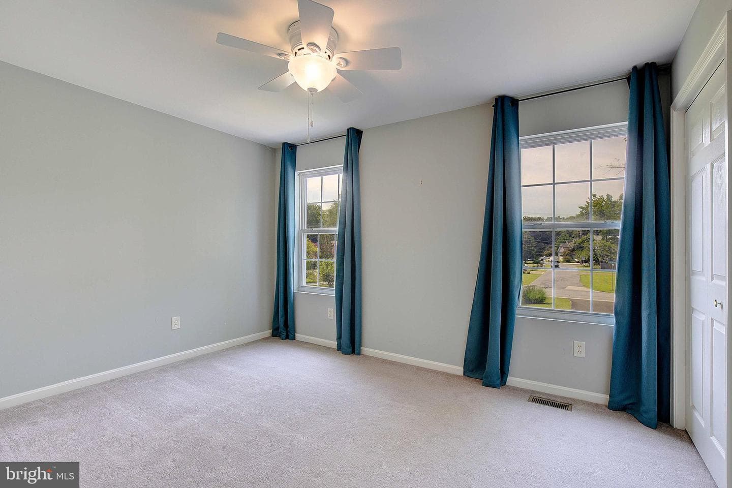 3592 Loch Haven Drive photo 39