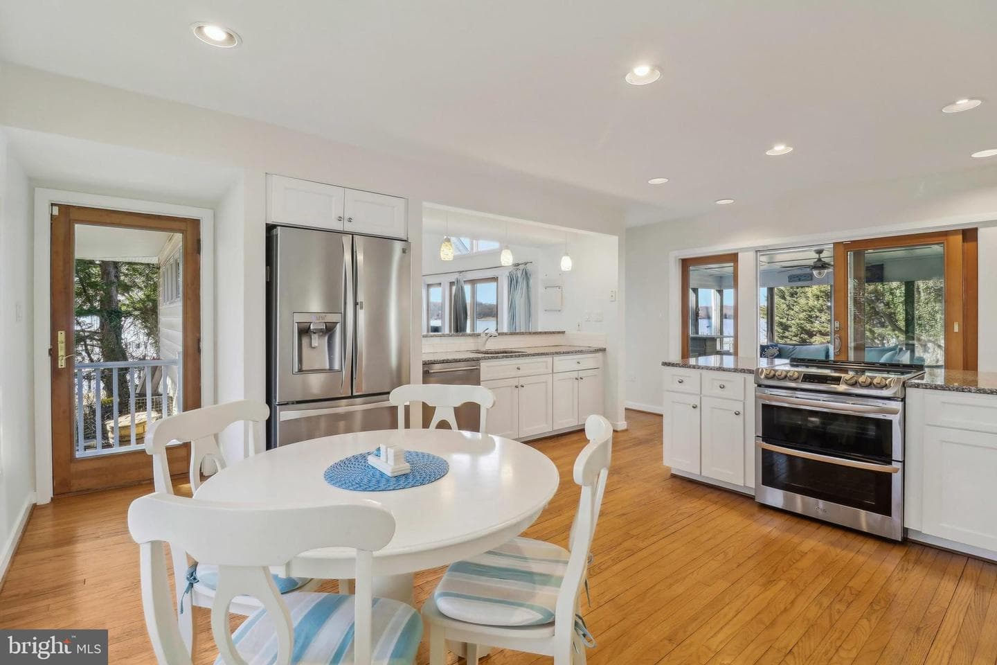 1601 Cliff Drive photo 20