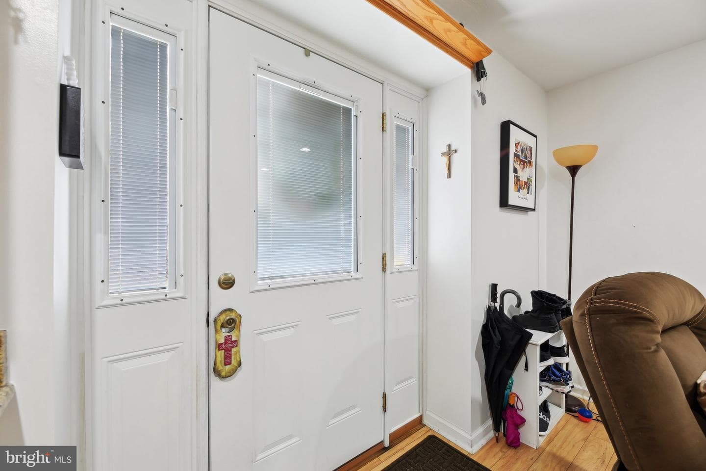 7637 Jeannine Avenue photo 22