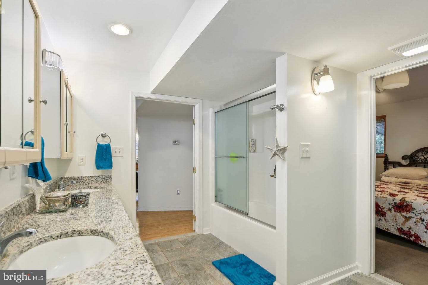 7637 Jeannine Avenue photo 59