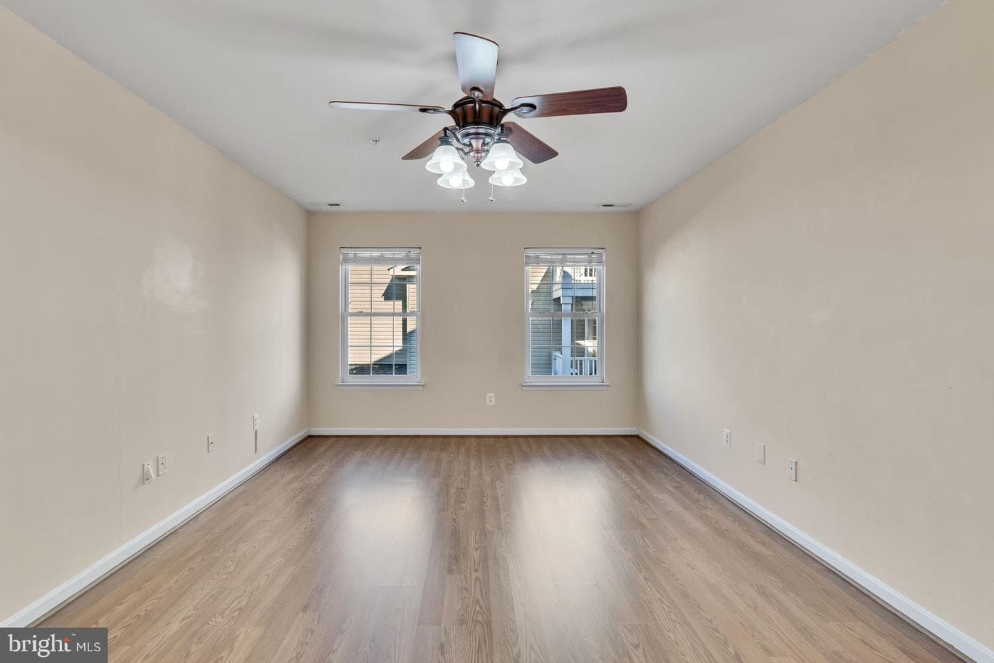 2034 Astilbe Way photo 13