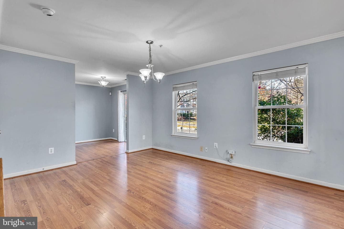 2034 Astilbe Way photo 9