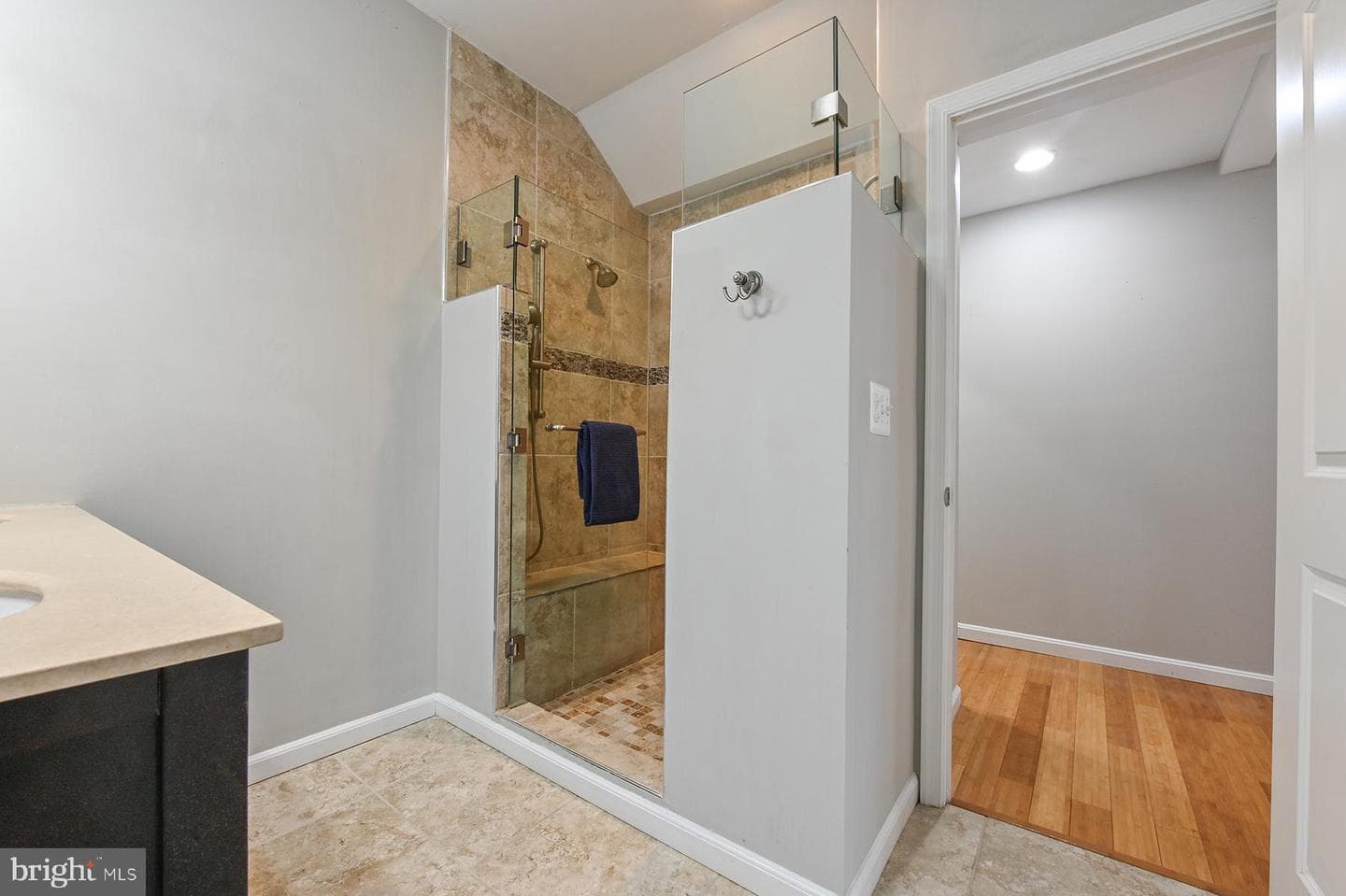 792 Parkwood Avenue photo 16
