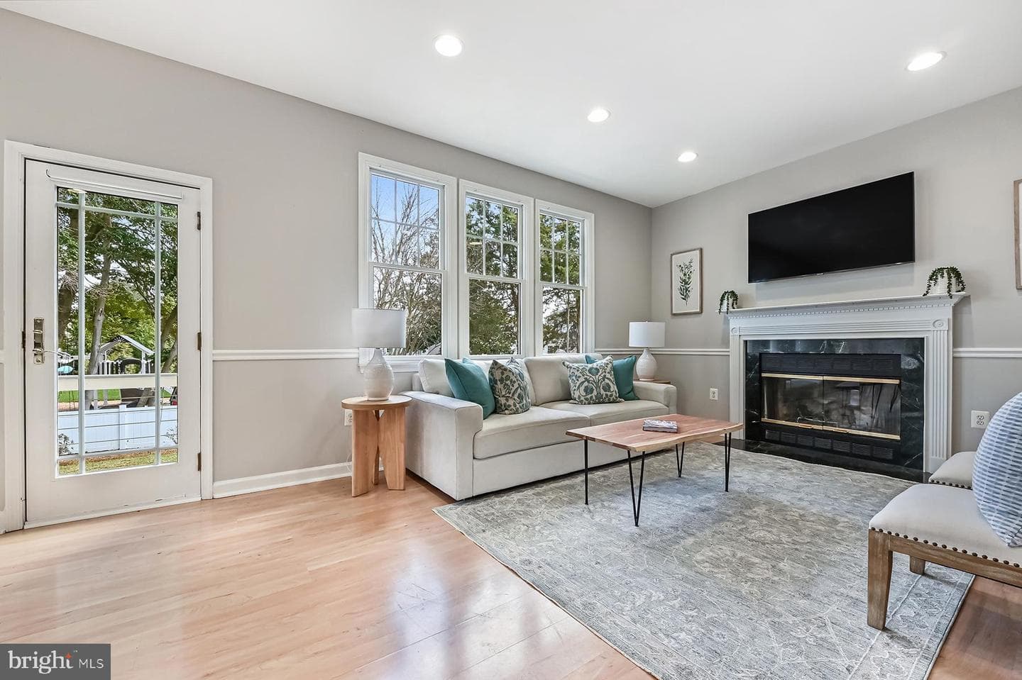792 Parkwood Avenue photo 3