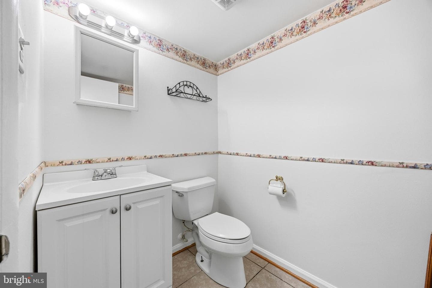 652 Chapelview Drive photo 22