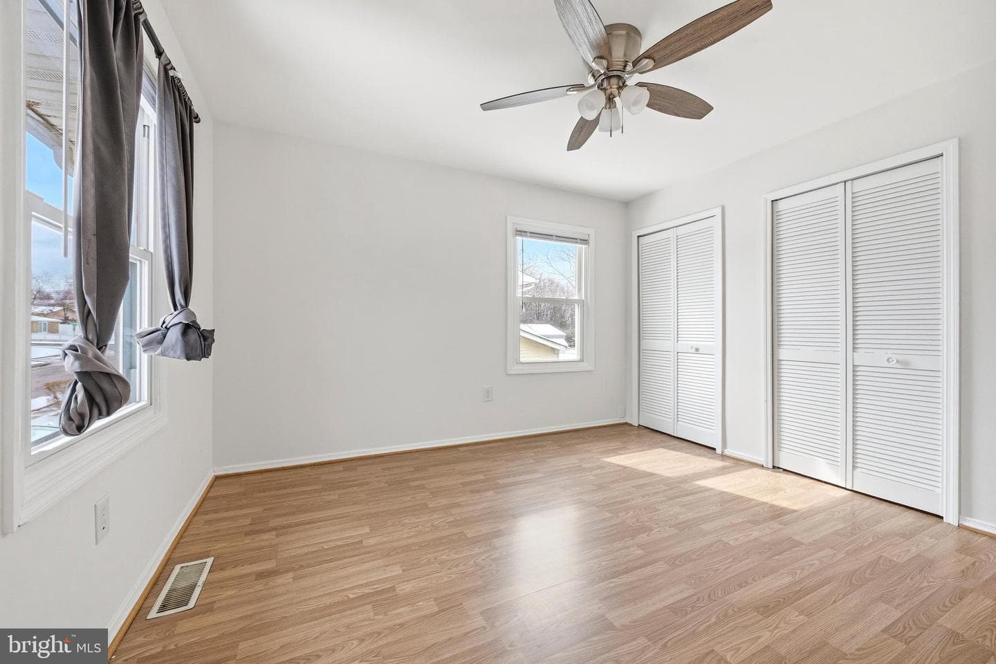 652 Chapelview Drive photo 31