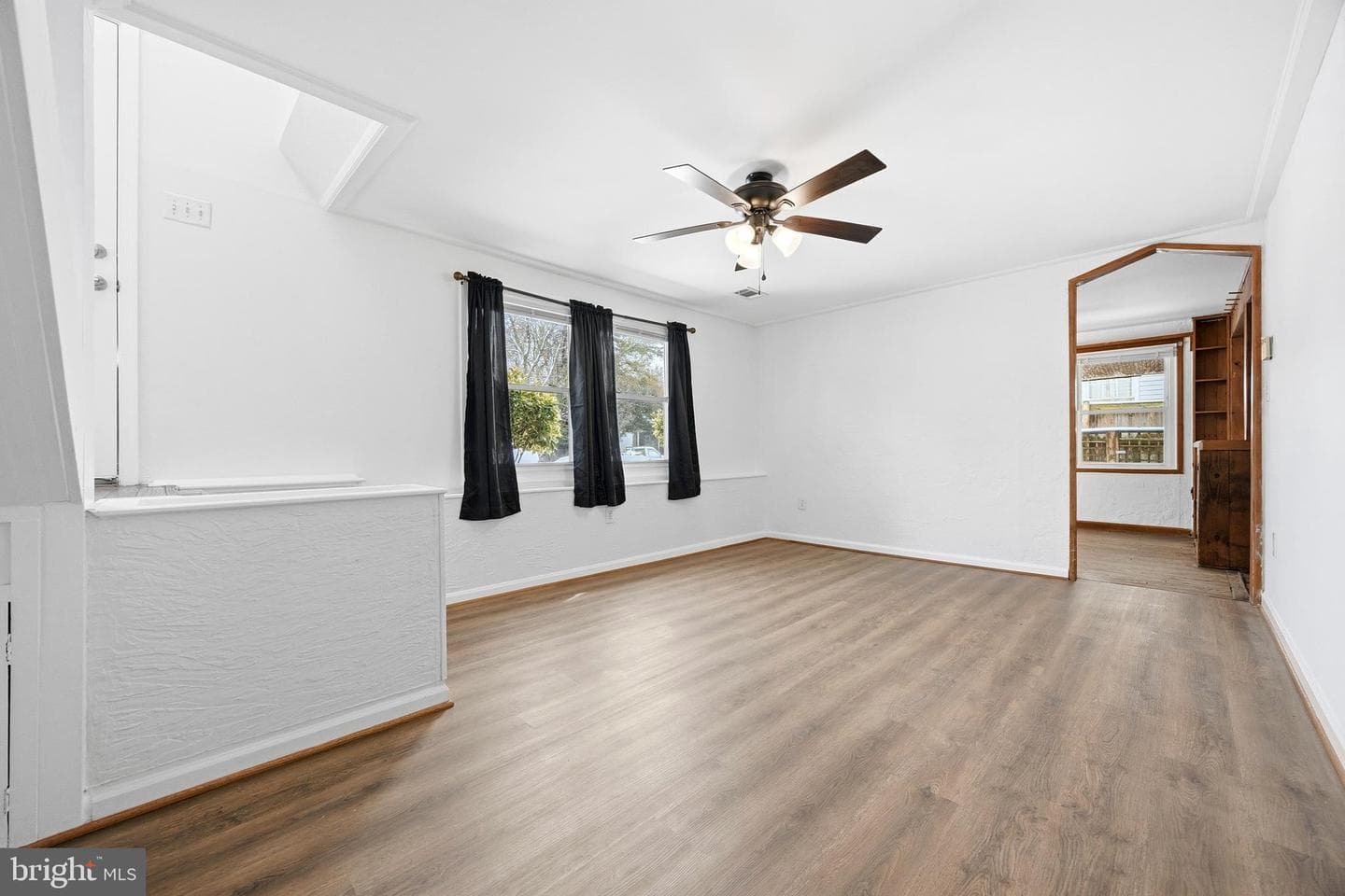 652 Chapelview Drive photo 7