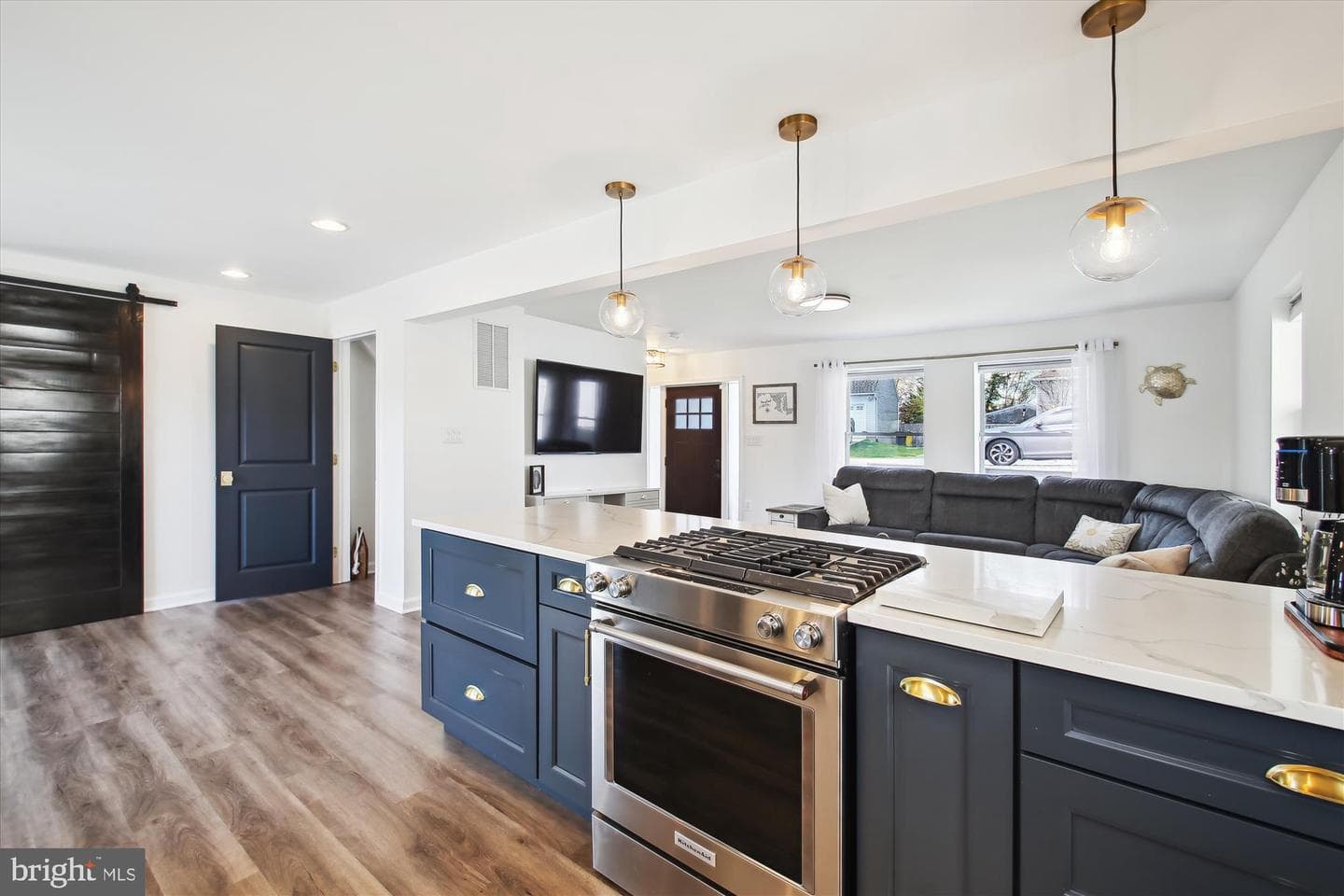 852 N Shore Drive photo 8