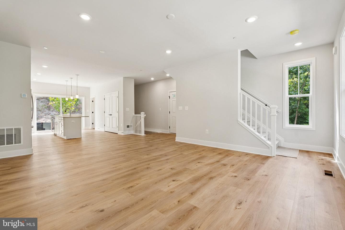 2071 Old Admiral Court photo 17