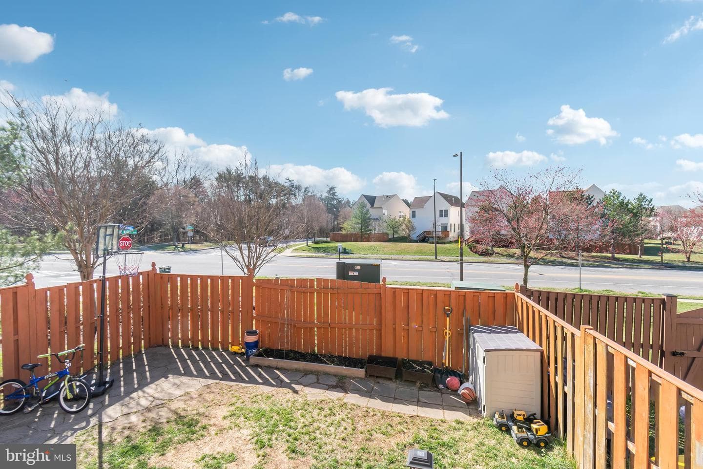 1798 Goldsborough Lane photo 42