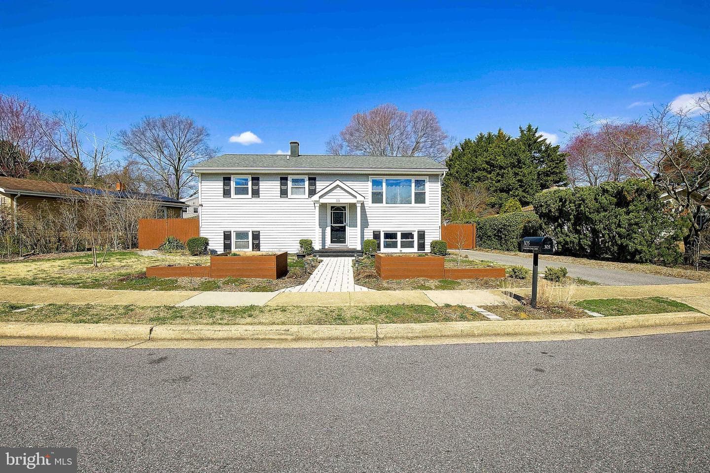 305 Garden Gate Lane photo 4