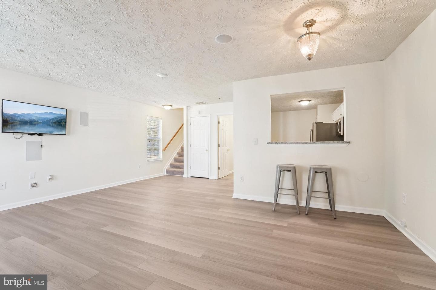 40 Amberstone Court photo 8