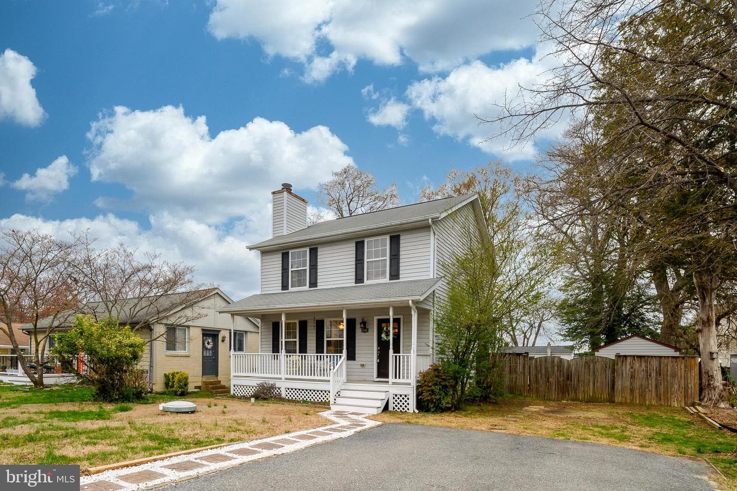 3745 Beach Drive Boulevard photo 3