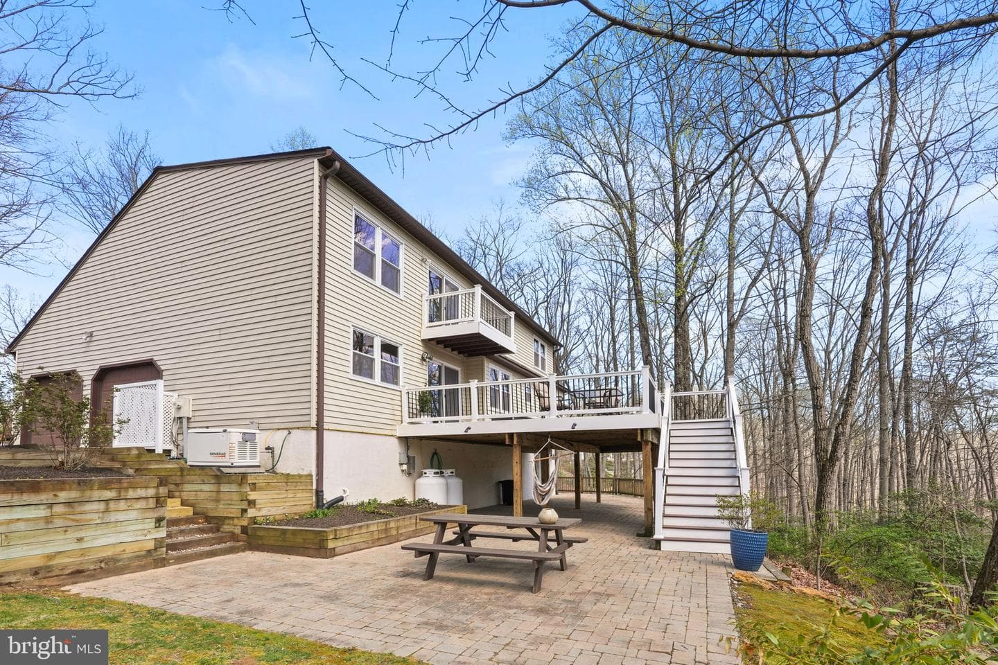 226 Pegasus Court photo 46