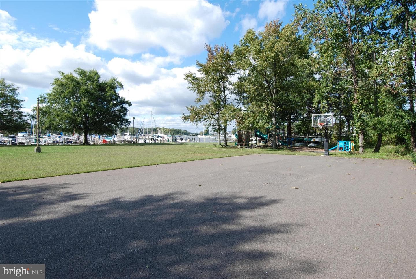 61 E Lake Drive photo 11