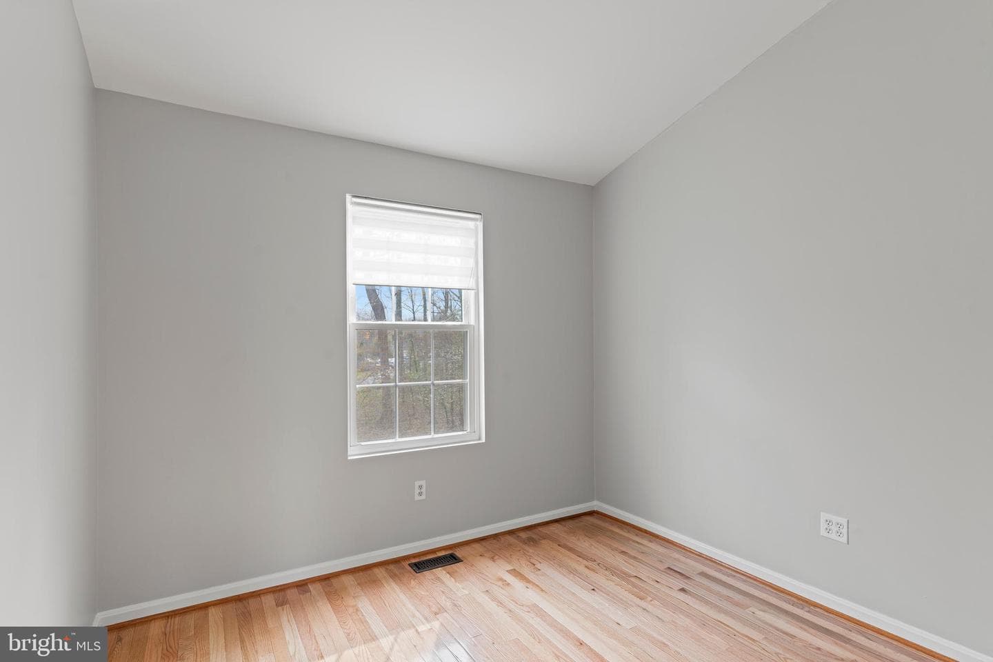 1211 Julie Court photo 20