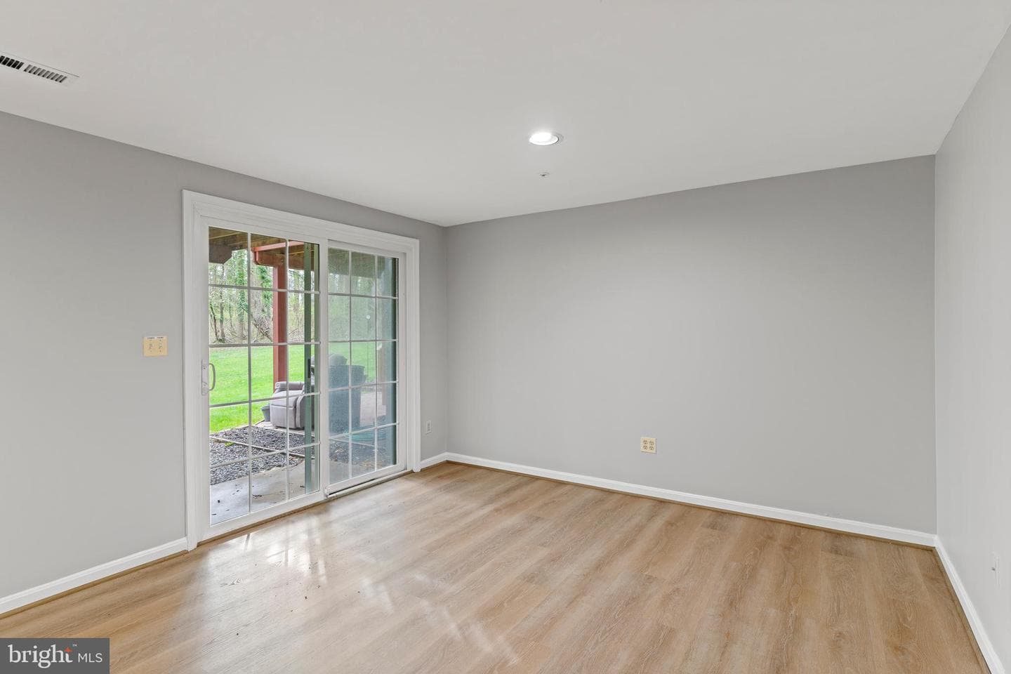 1211 Julie Court photo 22
