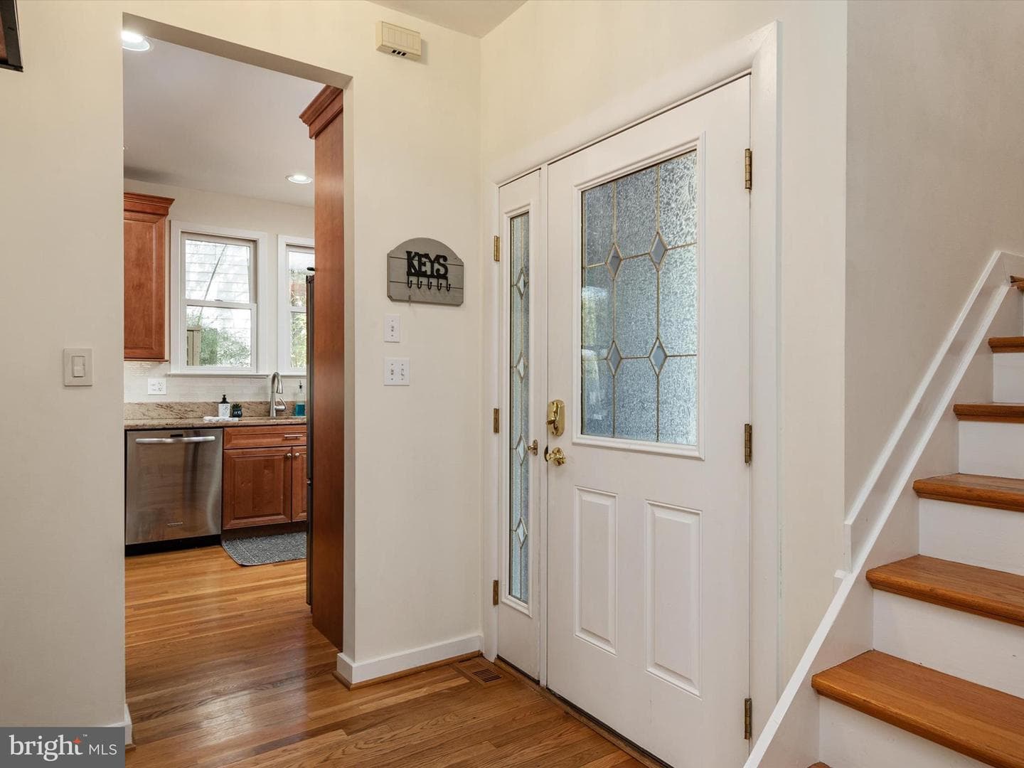 336 Severn Road photo 9