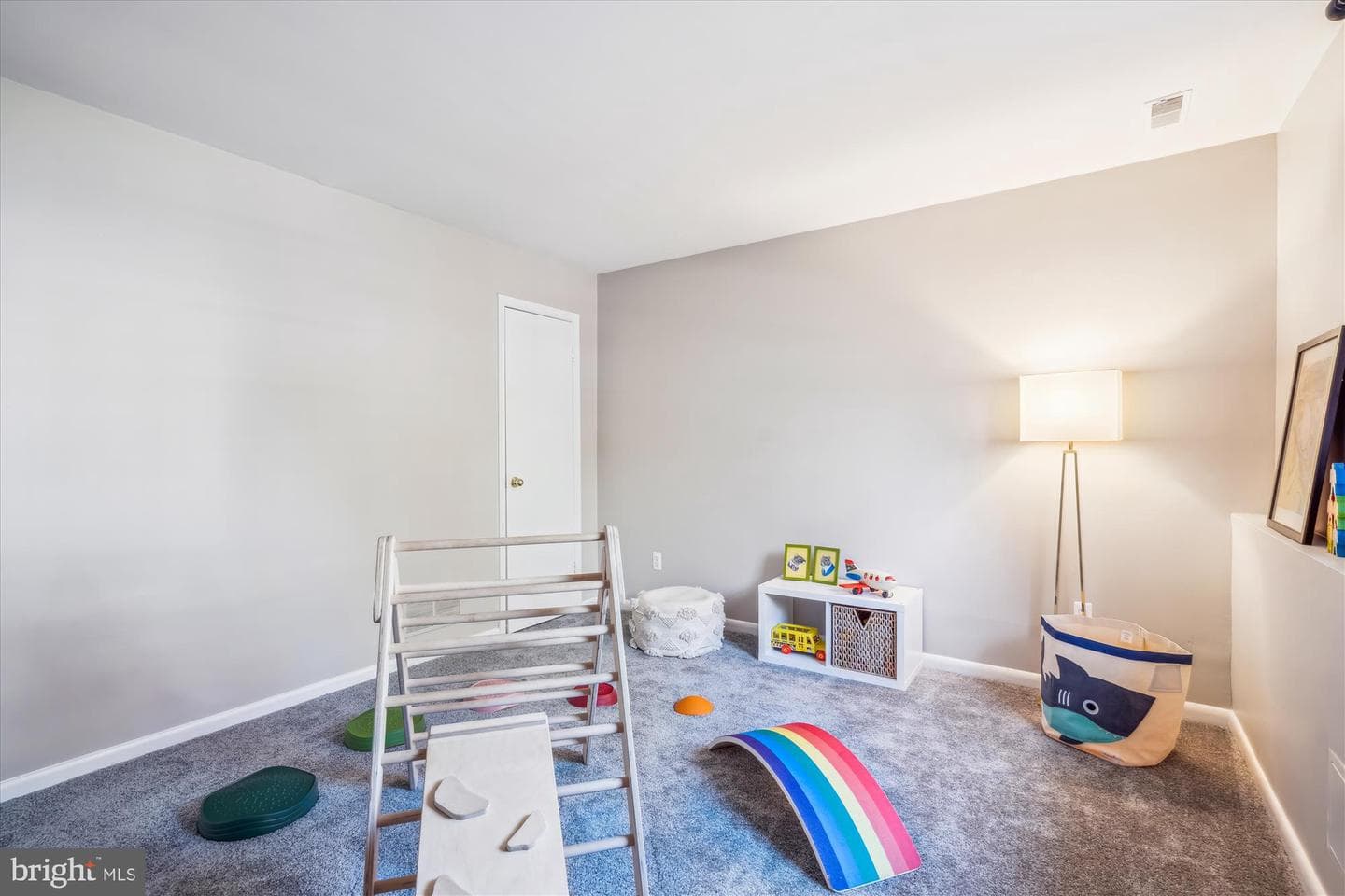 61 Barrensdale Drive photo 22