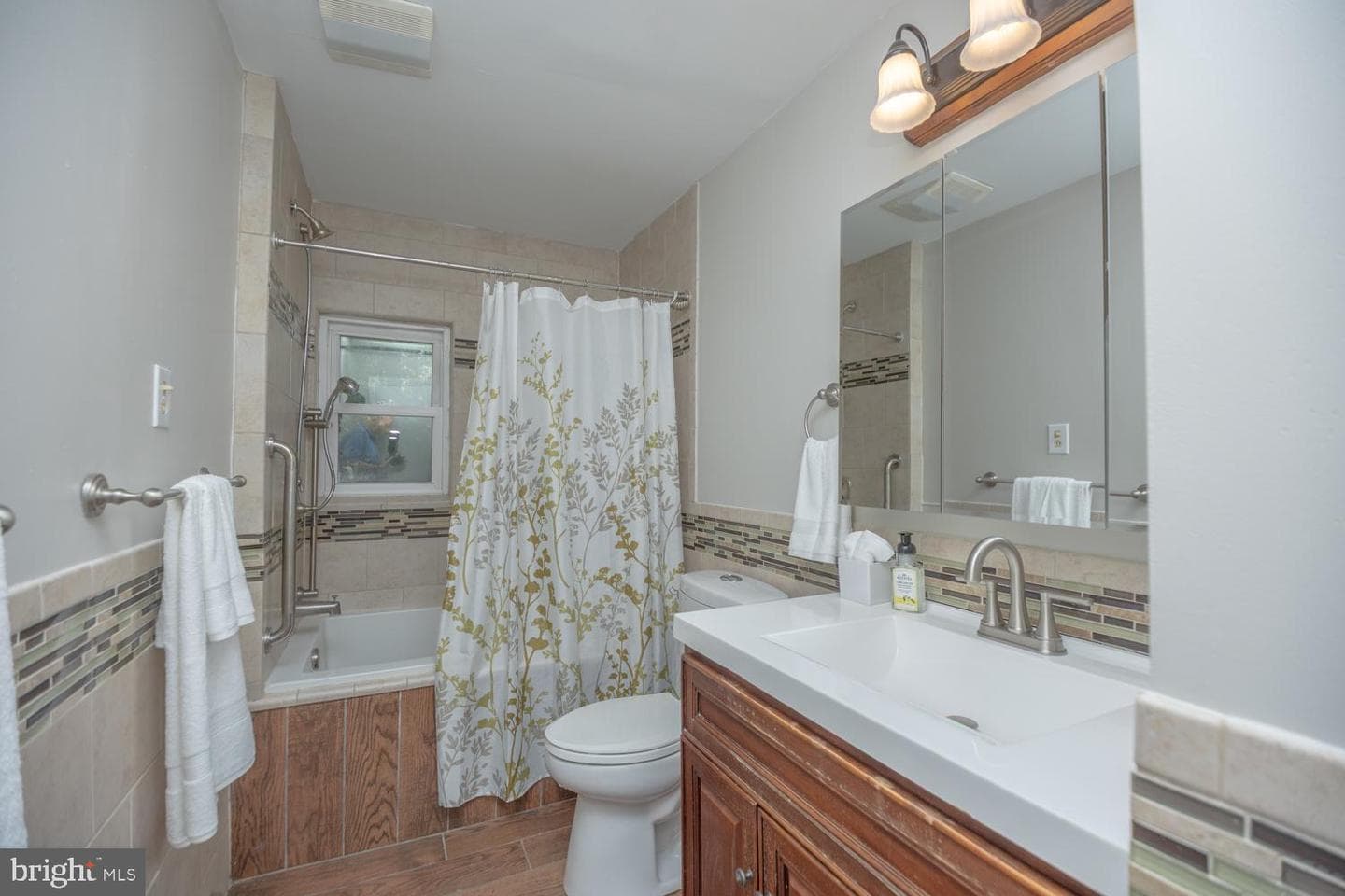 7885 Elizabeth Road photo 25