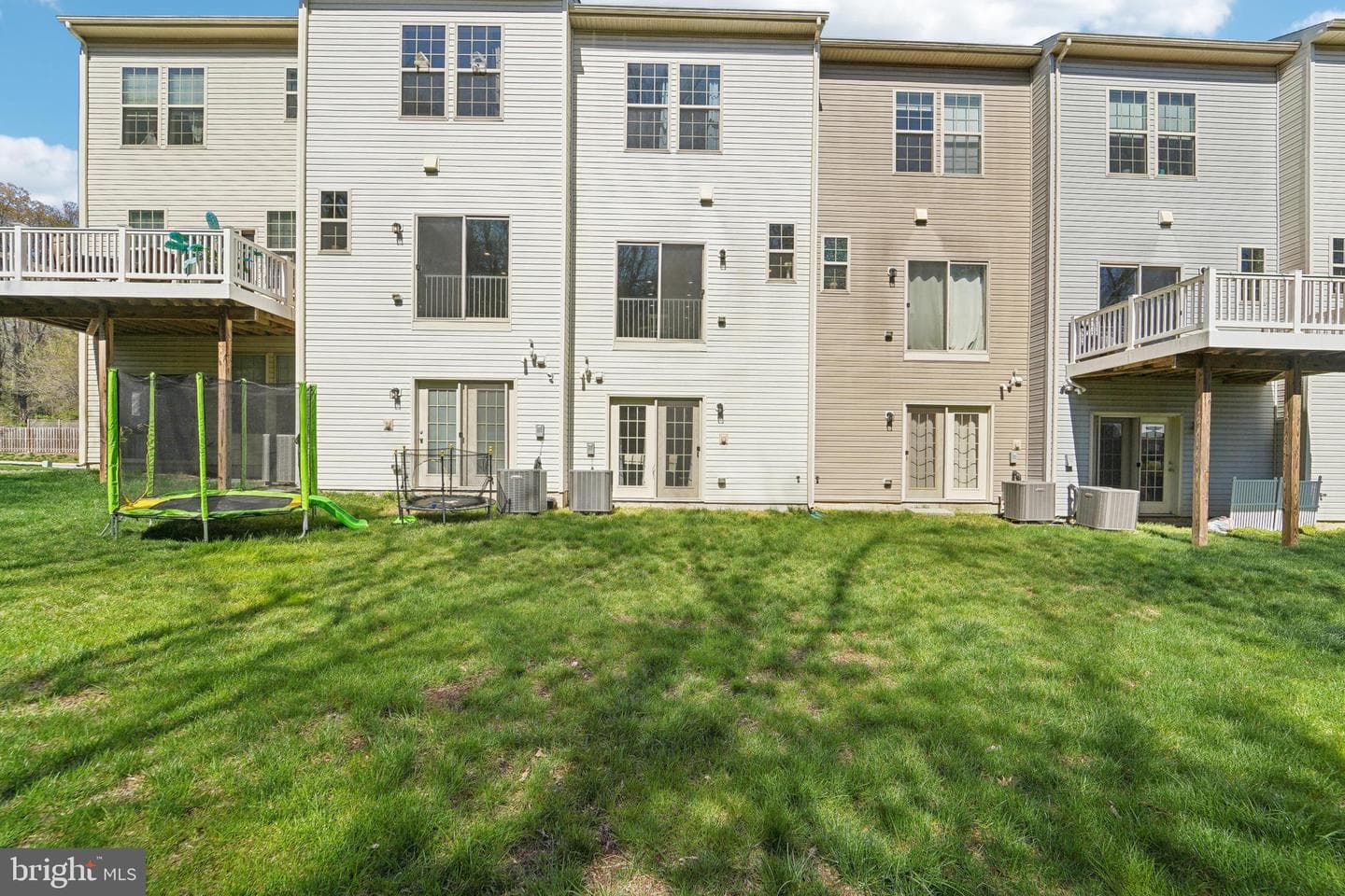 8205 Hollow Court photo 27