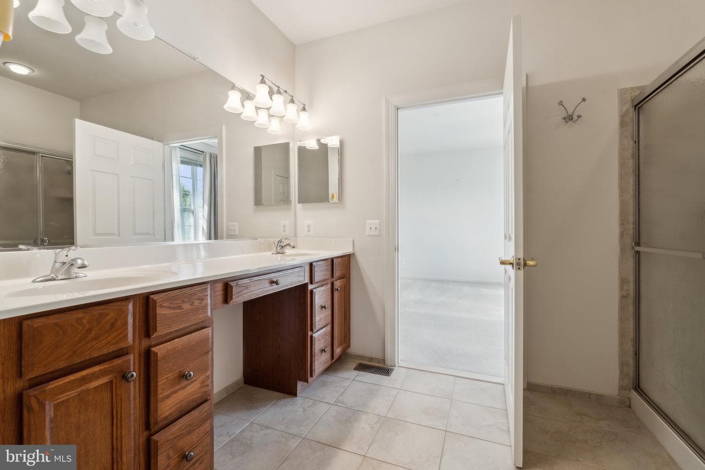 15 Tremont Drive photo 13