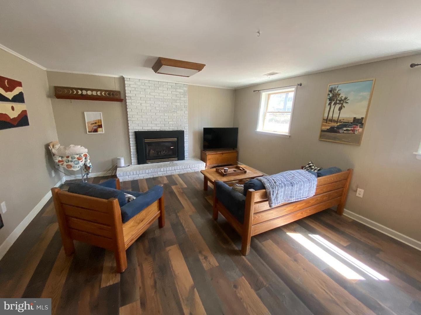 1096 Linden Tree Drive photo 4