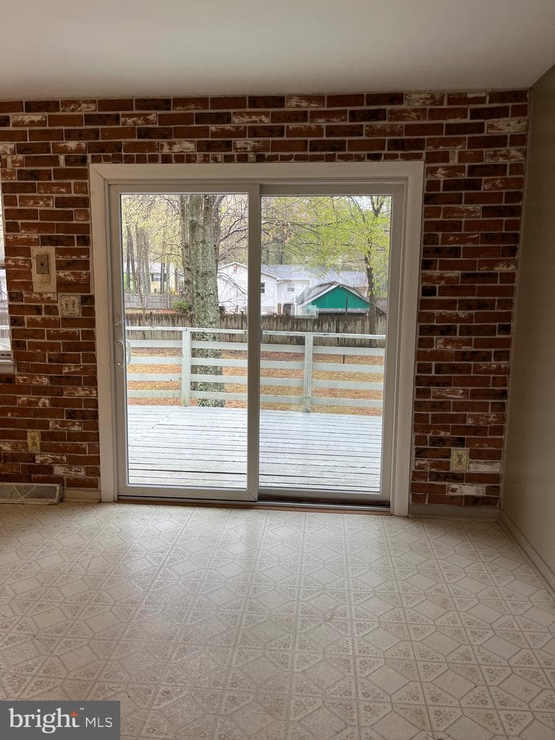 1558 Alcova Court N photo 20