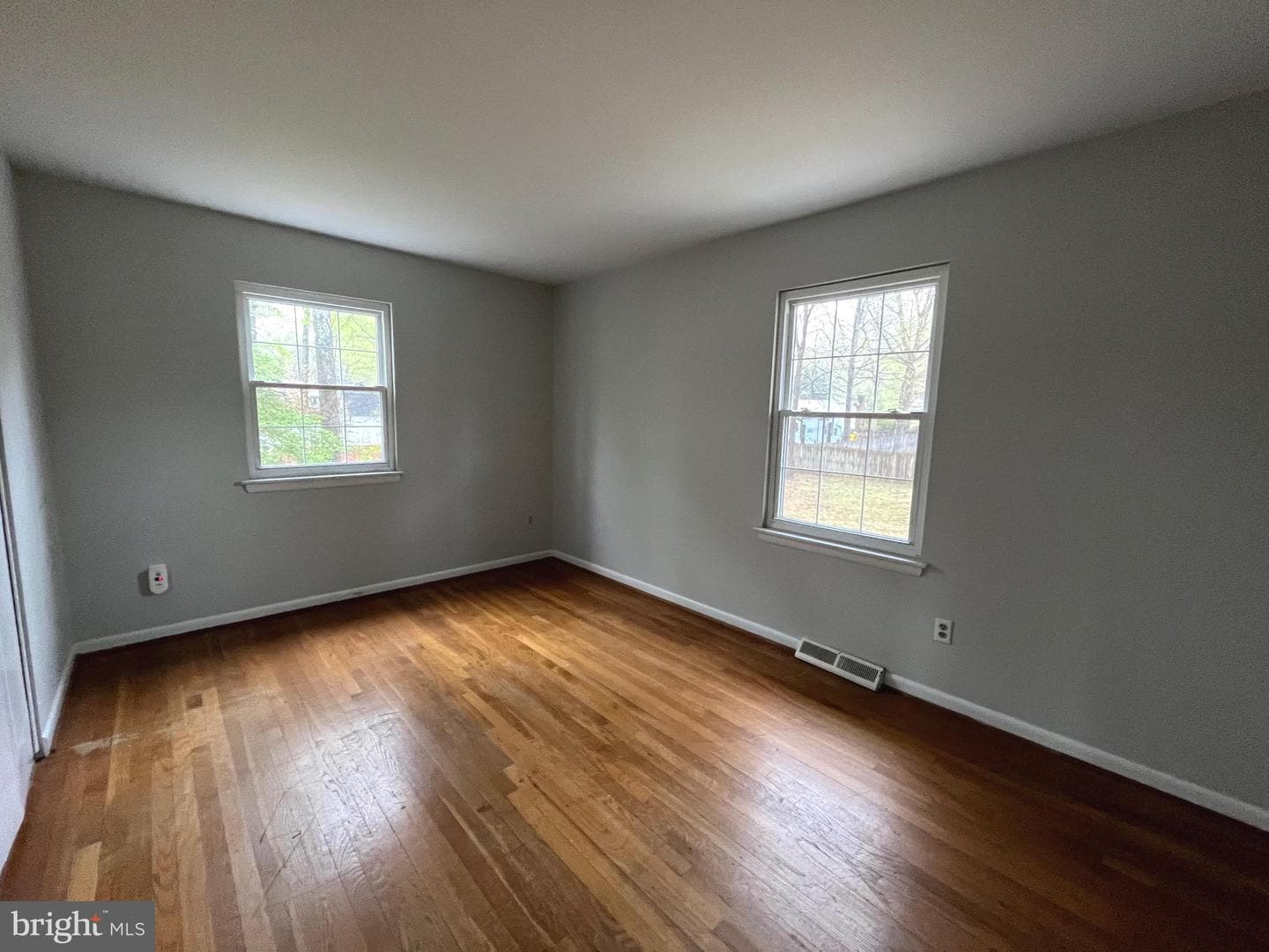 1558 Alcova Court N photo 26
