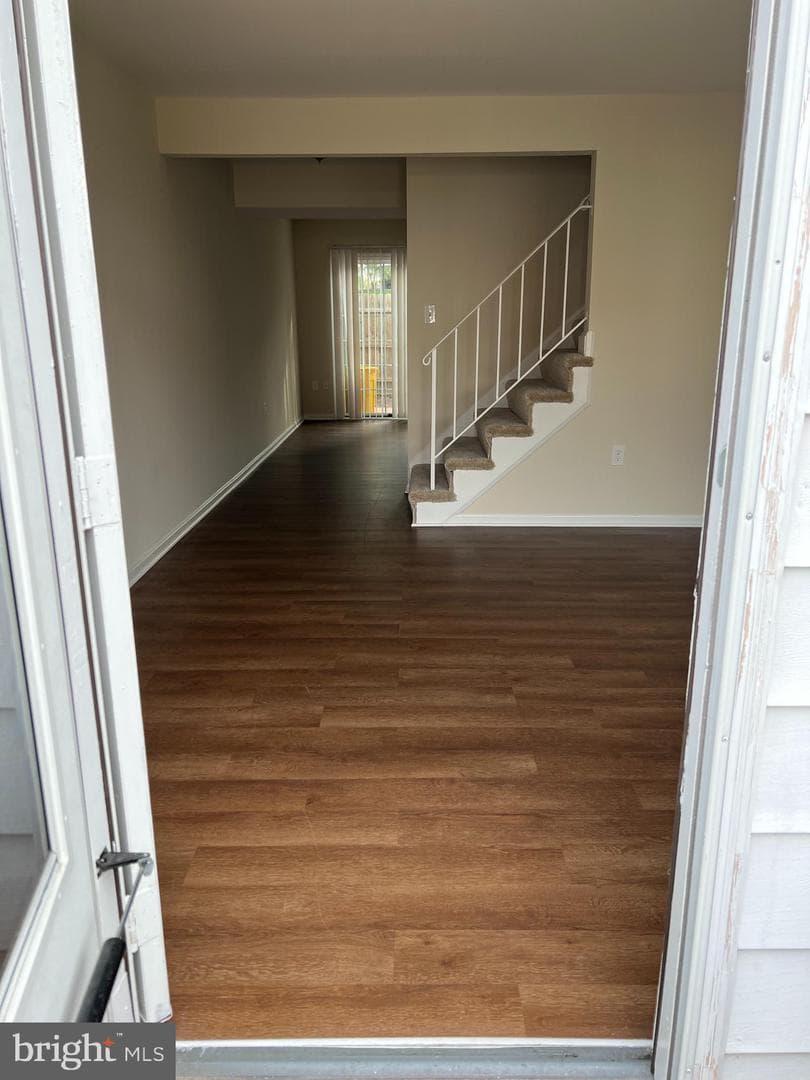 6424 Lincoln Court photo 3