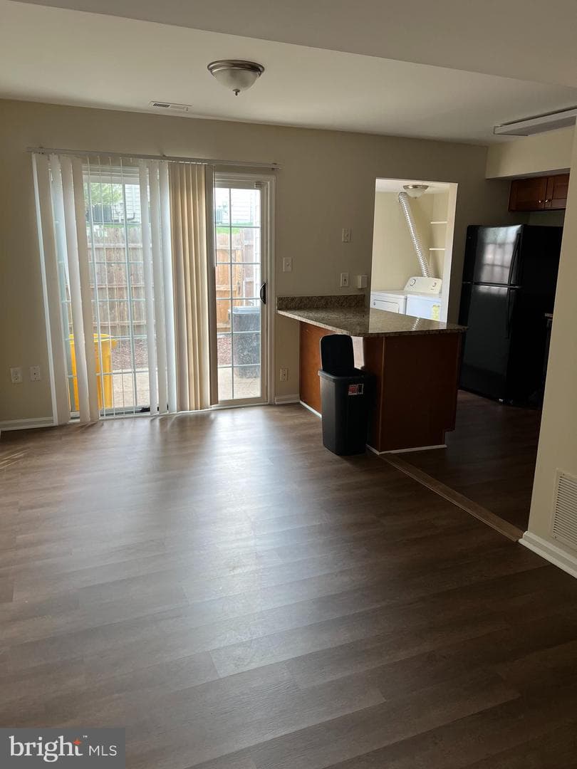 6424 Lincoln Court photo 5