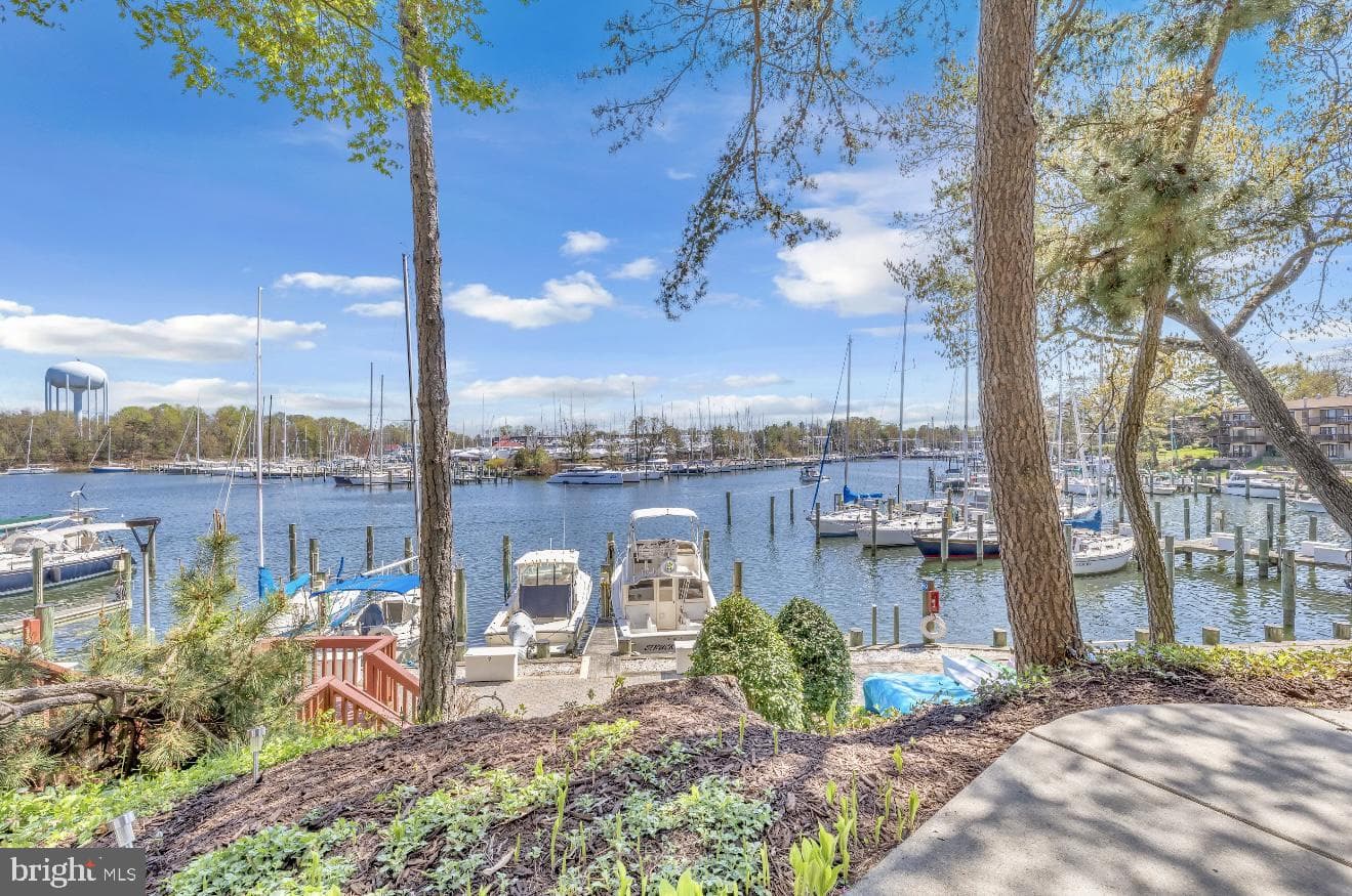 780 Fairview Avenue #780 E photo 30