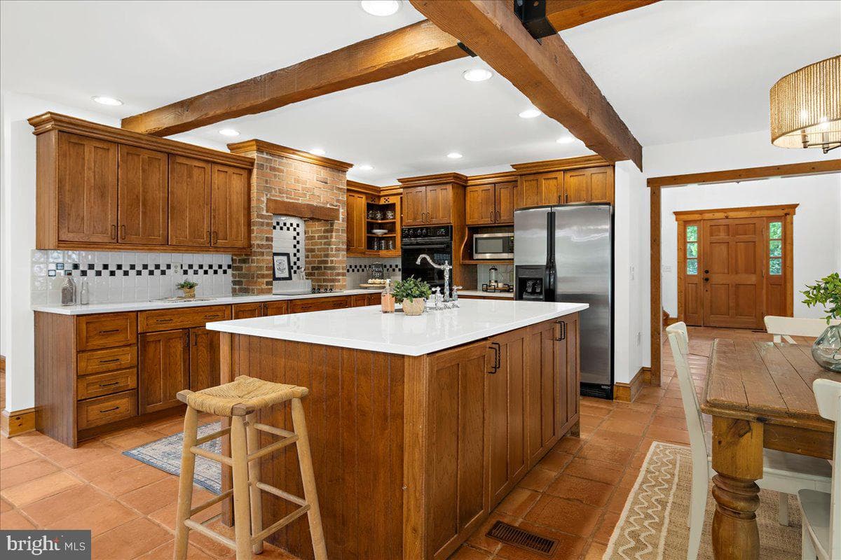 1116 Gumbottom Road photo 8