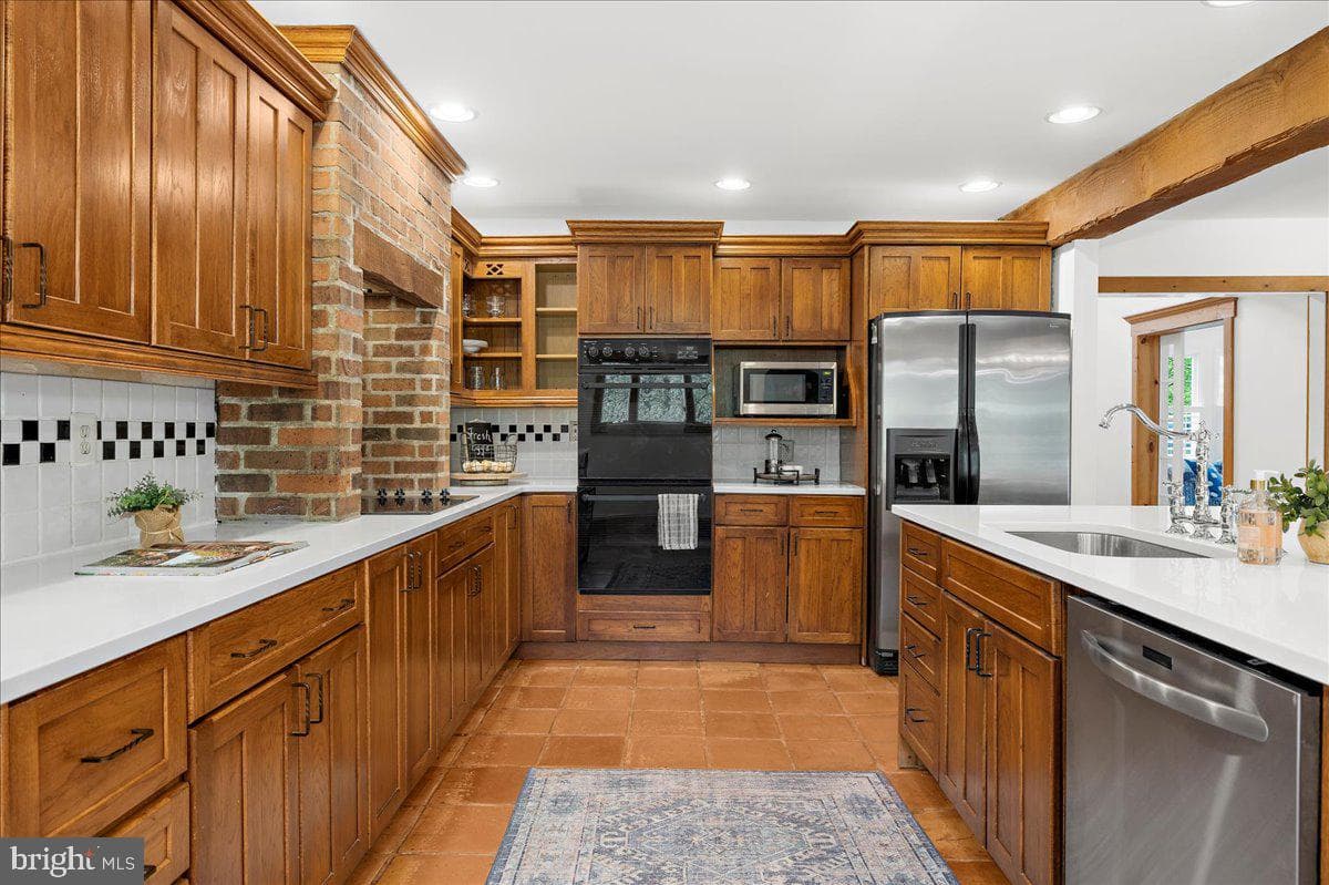 1116 Gumbottom Road photo 9