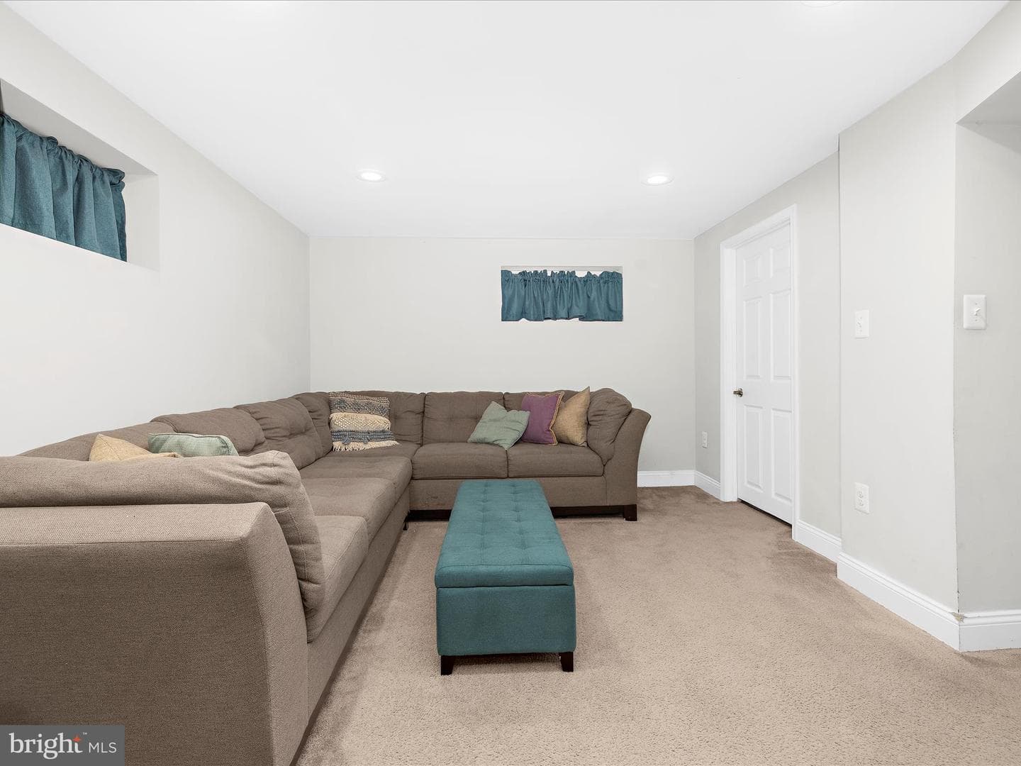 562 6th Street photo 17