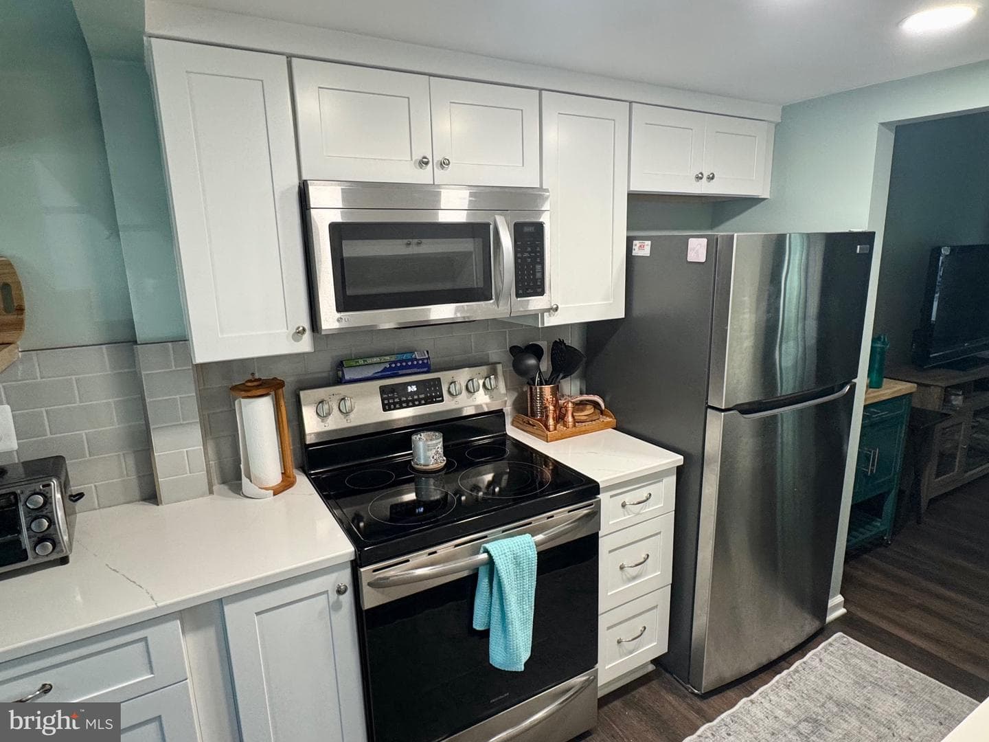 1820 Aberdeen Circle photo 3
