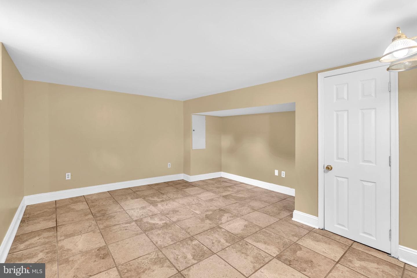 1007 Madison Court photo 15