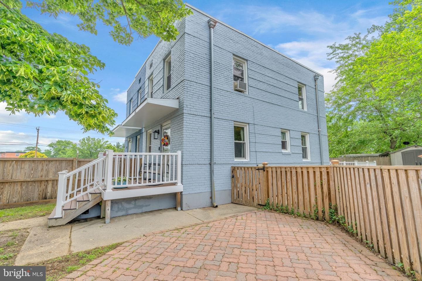 1007 Madison Court photo 3
