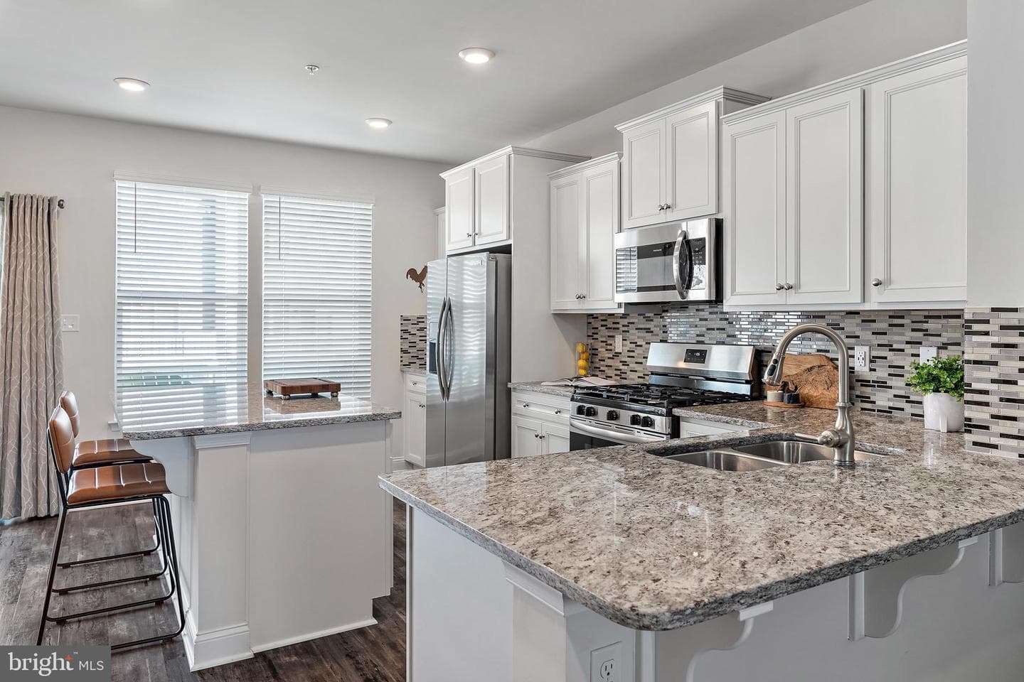 321 Bright Light Court photo 6